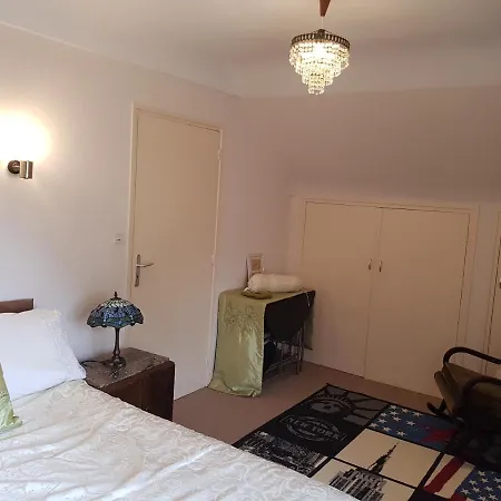 Bed & Breakfast Renard Retreat *